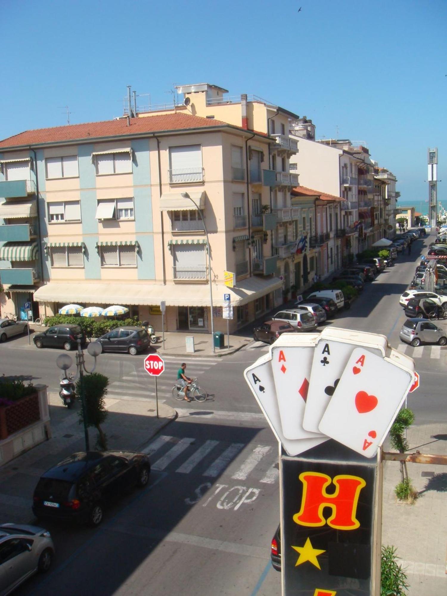 Hotel I 4 Assi Viareggio Exterior foto